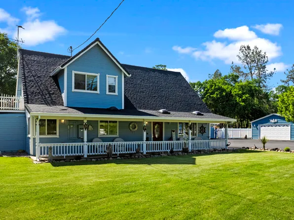 12232 Manzanoaks Dr, Redding, CA 96003