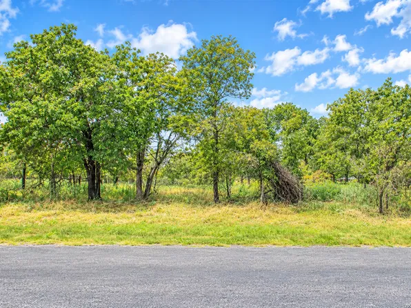 662 LIVE OAK DR LOT 68, Adkins, TX 78101