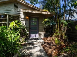 1320 Rhodes Ave, Sarasota, FL 34239