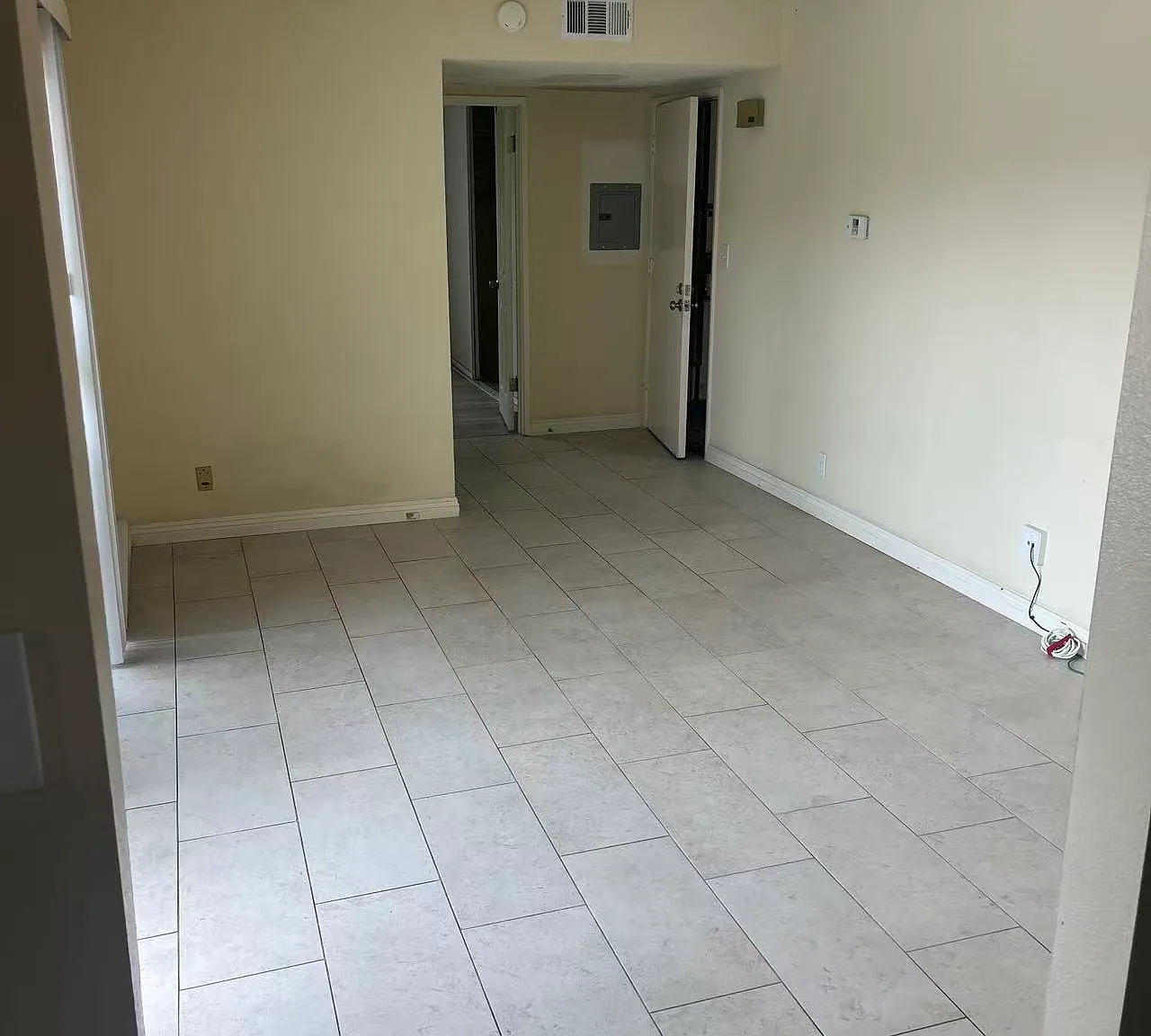 1 bed, 560 sqft, $1,930 — Photo 3