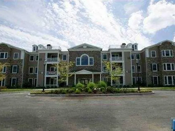 5 Tenakill Park E APT 304, Cresskill, NJ 07626