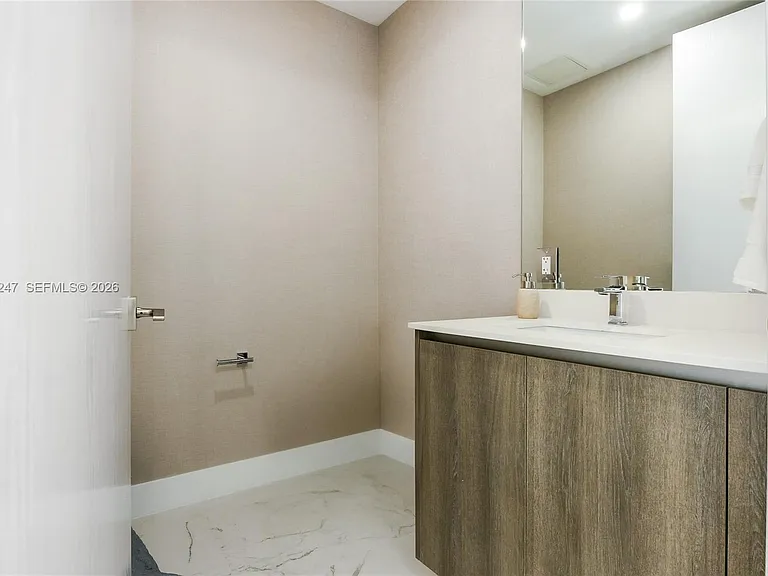 17550 Collins Ave #702 — Photo 6