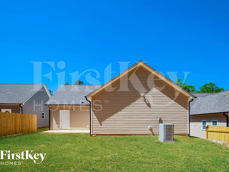 5055 Tuckaseegee Rd — Photo 15