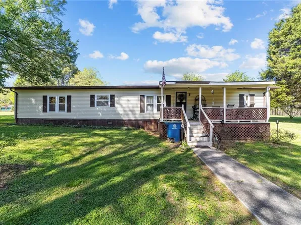 1030 Young Rd, Stoneville, NC 27048