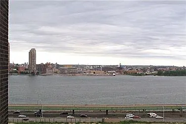 Rented by R New York