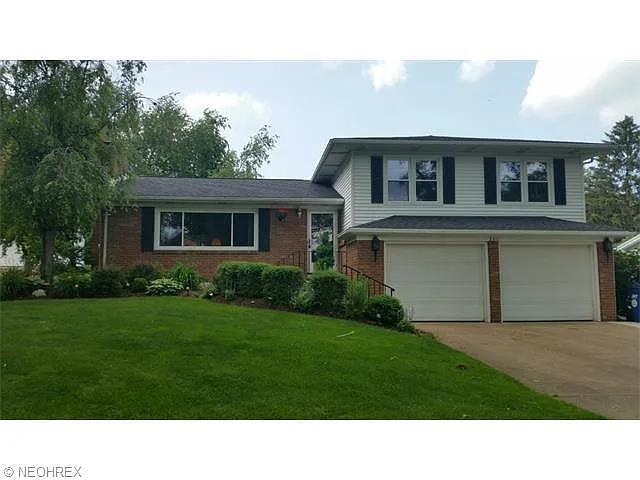 2311 Plum Brook Cir photo 1