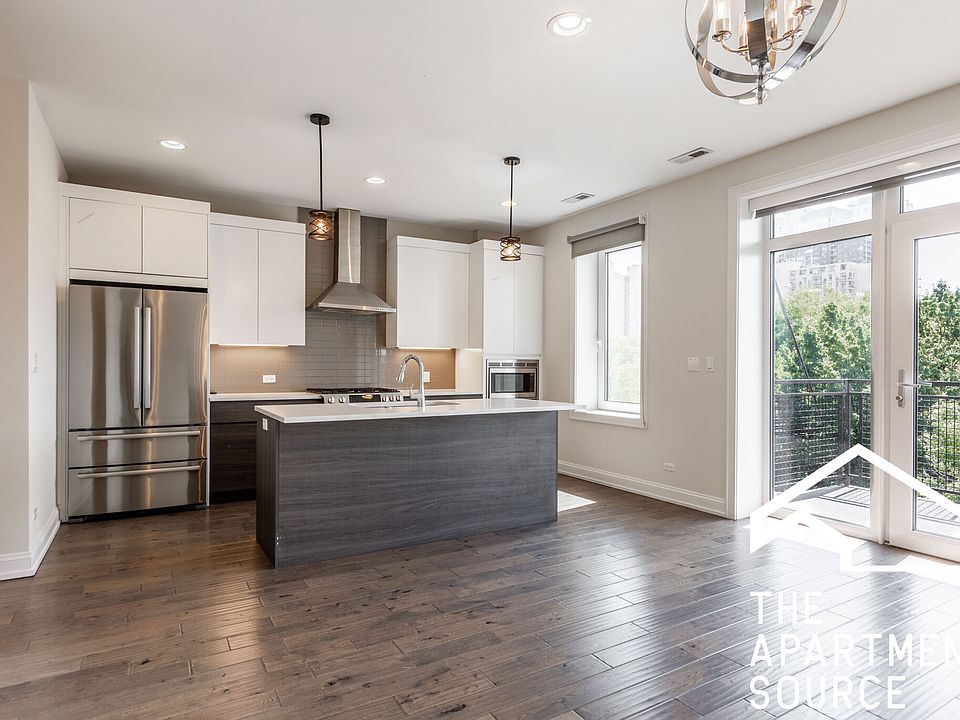 1st image of 321 W Evergreen Ave #303
