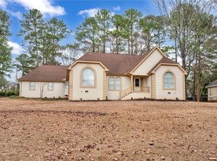 201 Pineywood Rd, Griffin, GA 30224