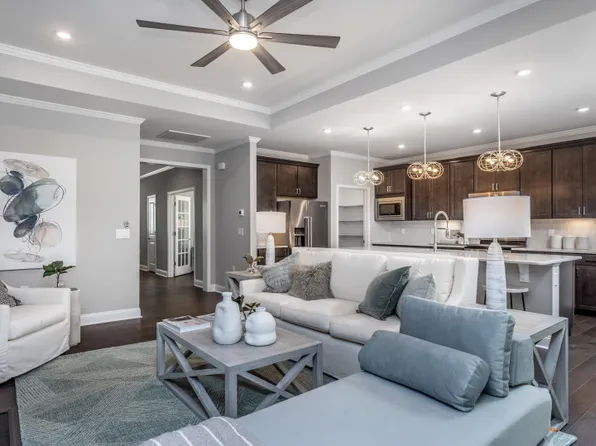 1119 Calm Cove Ln, Belmont, NC 28012