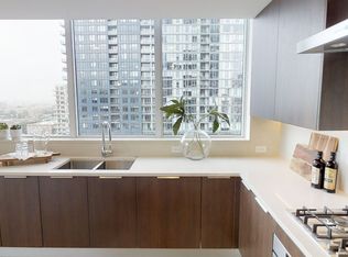 201 W Division St #3111, Chicago, IL 60610