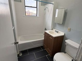 402-404 Hawthorne Ave #8, Newark, NJ 07112