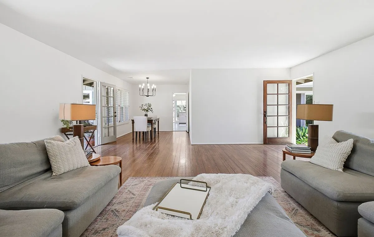 3 bed, 3.0 bath, 1754 sqft, $5,000 — Photo 4