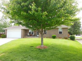 1001 N Pheasant Run, Nixa, MO 65714