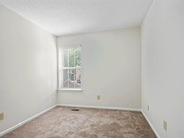 2117 Bucktrout Pl — Photo 15