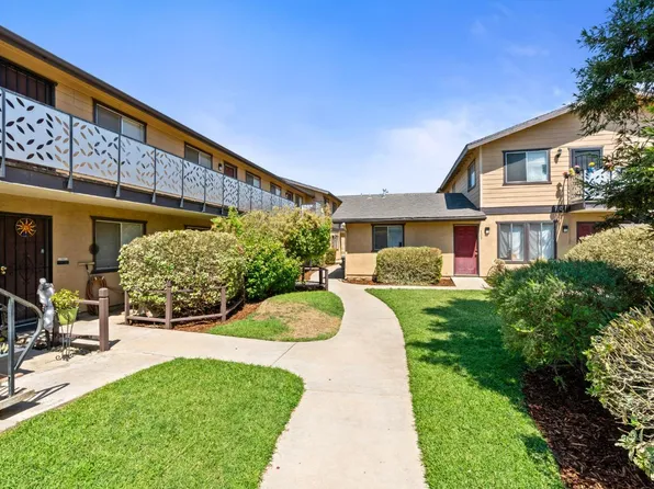 581 W Lincoln Ave, Clovis, CA 93612