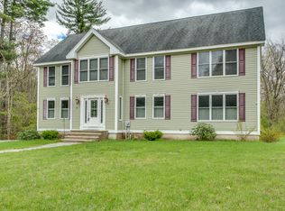 31 Pollard Rd, Plaistow, NH 03865