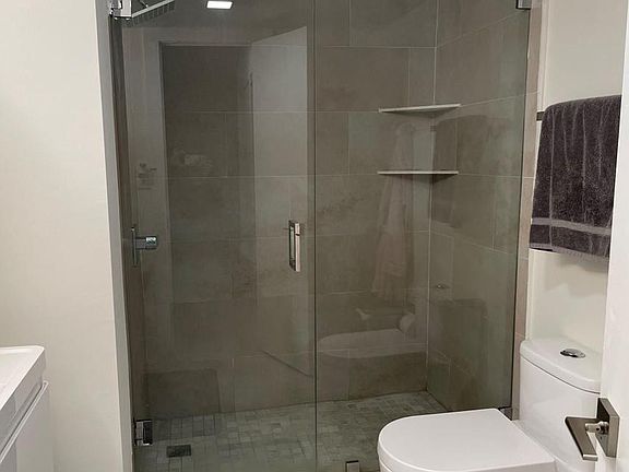 2nd image of 2780 NE 183rd St APT 1402