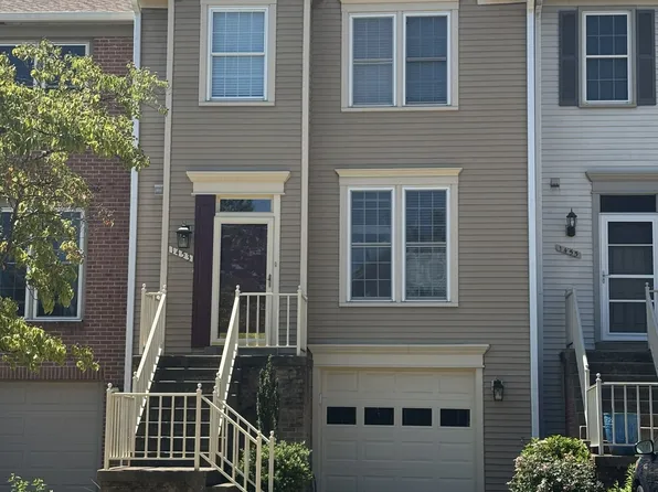1453 Bluemont Ct, Herndon, VA 20170