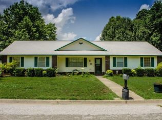 815 N 12th Ter, Rogers, AR 72756