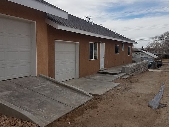 Front/Back House Garage 