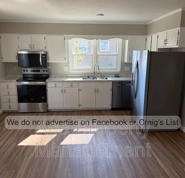 643 Wakefield Dr — Photo 4