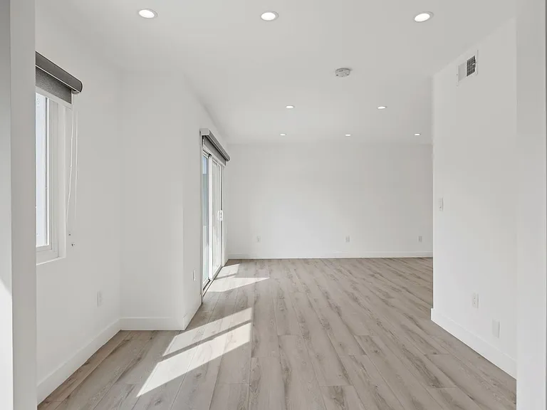2034 S Garth Ave — Photo 60