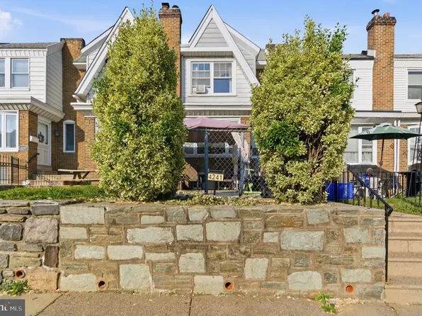 4241 Stirling St, Philadelphia, PA 19135