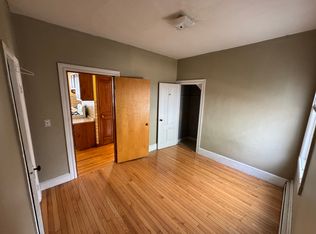 34 Amy St #1, Providence, RI 02906