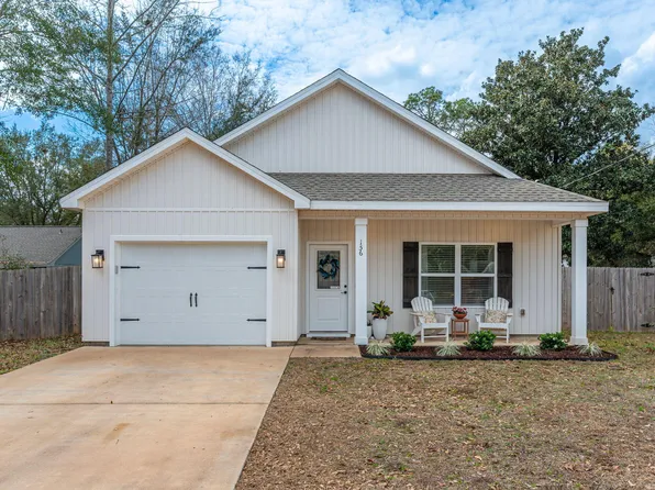 156 Oak Ln, Crestview, FL 32536