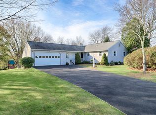 225 Barn Hill Rd, Monroe, CT 06468