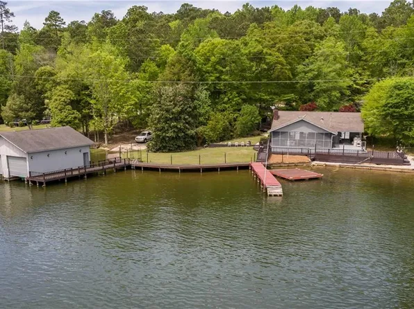 212 Lee Road 841, Valley, AL 36854