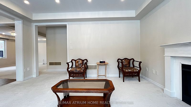 Kitchener House for rent - 6 Bedrooms — photo 12