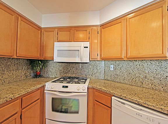 2nd image of 7713 E Viewrim Dr