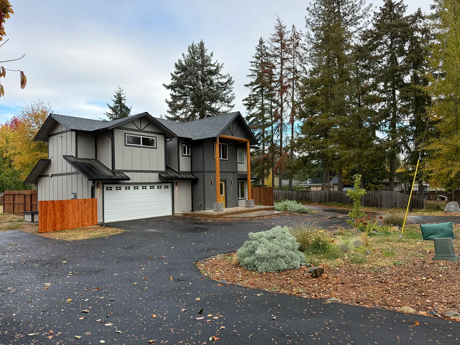 3 bed, 2.5 bath, 1721 sqft, $2,150 — Photo 1