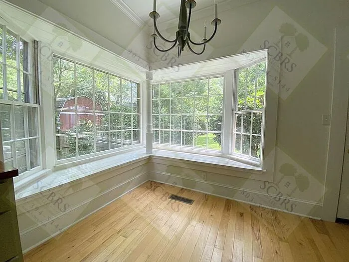 6 bed, 3.0 bath, $4,950 — Photo 3