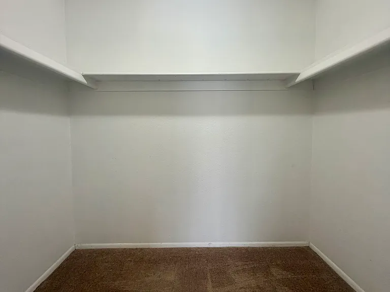 540 N May St #3106 — Photo 15