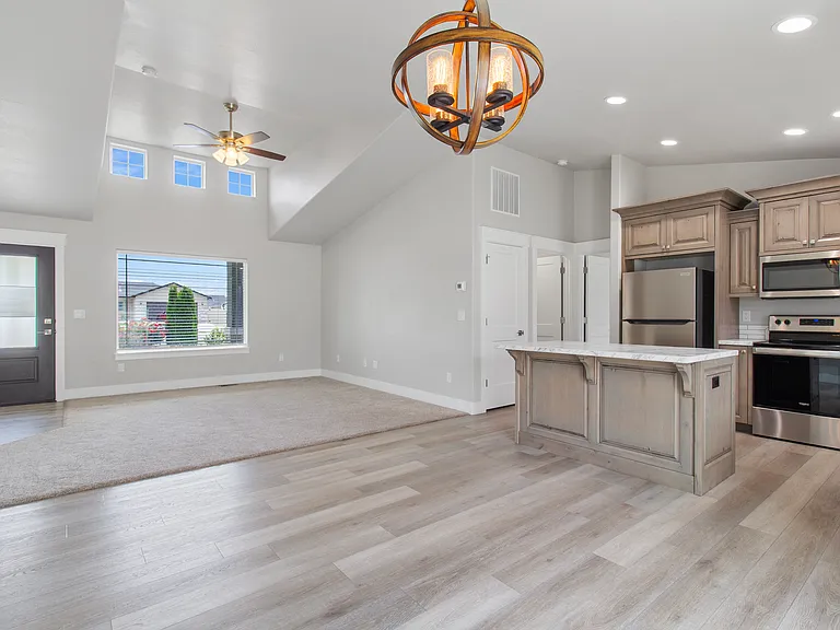 902 Monument Peak Pl — Photo 15