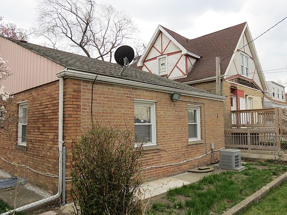 4th image of 700 24th Ave