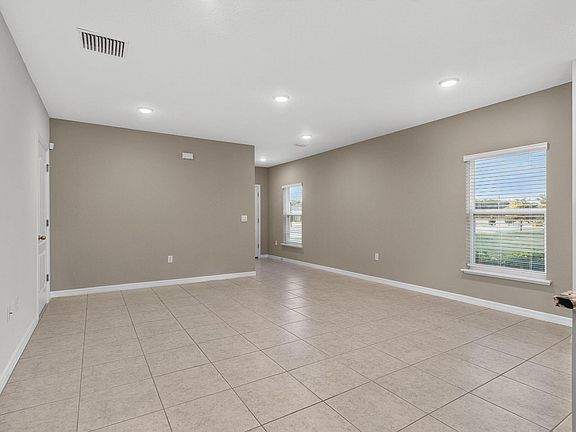 5th image of 3970 COLLEGIATE Boulevard