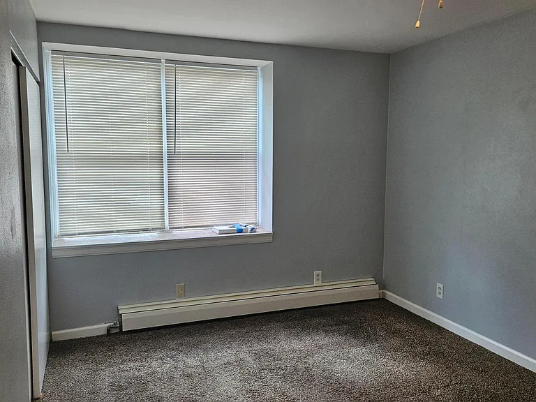 101 S Seminary St #2 — Photo 6