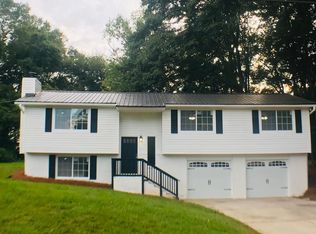 95 Woodbine Dr, Carrollton, GA 30117
