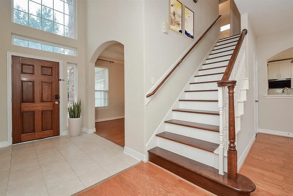 4 bed, 3.5 bath, 2989 sqft, $2,850 — Photo 3