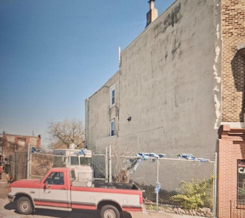 1st image of 3921 N Broad St