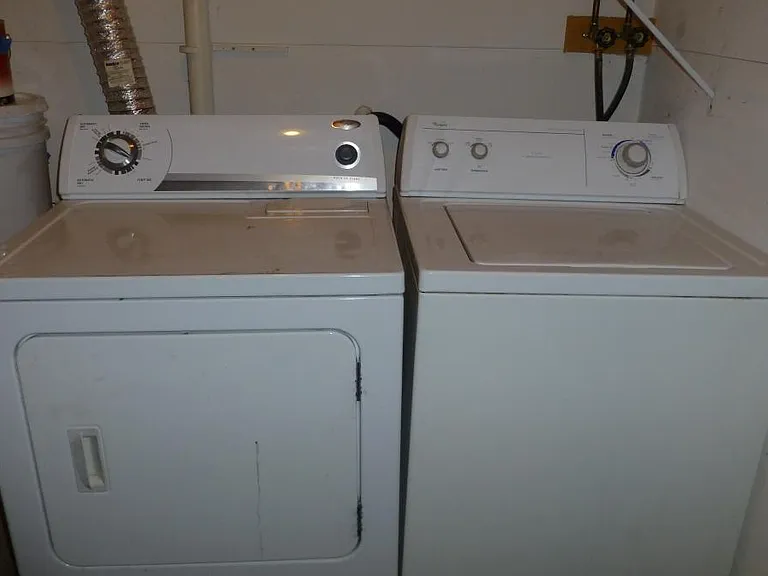 washer & dryer