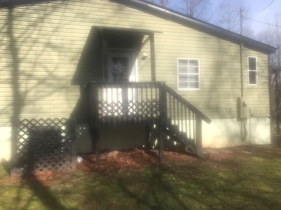 3rd image of 132 Ashwood Dr