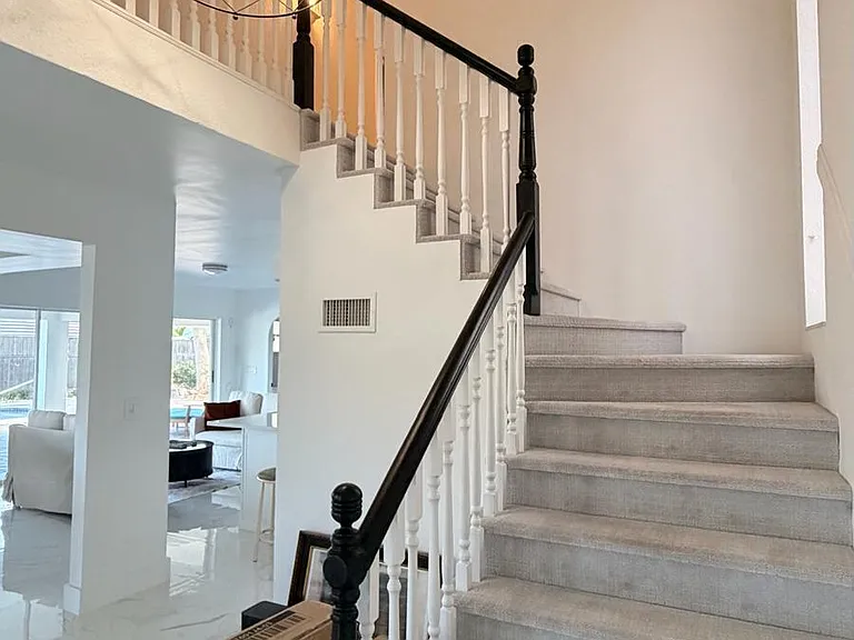 2614 Amherst Ln — Photo 14