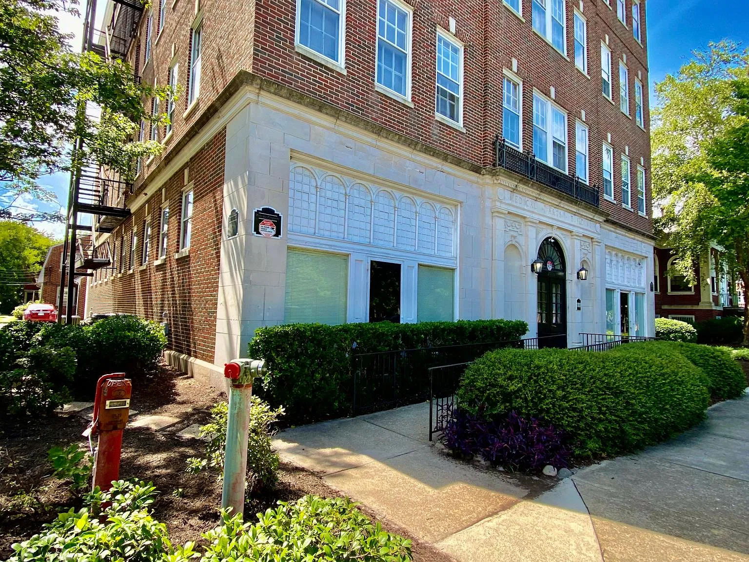 2901 West Ave — Photo 1
