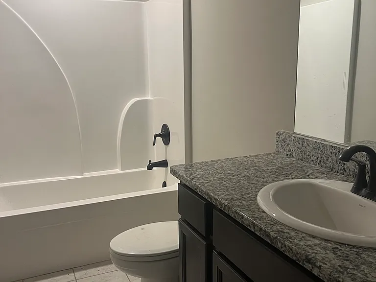 103 Briar Hollow Dr — Photo 10