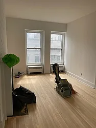 Rented by K & O Realty Associates Inc.