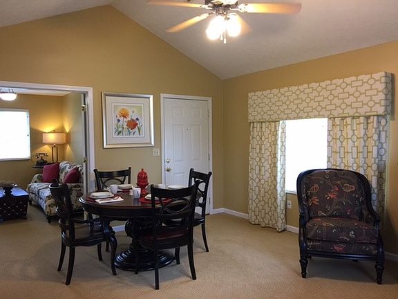 Spacious living area with vaulted celing